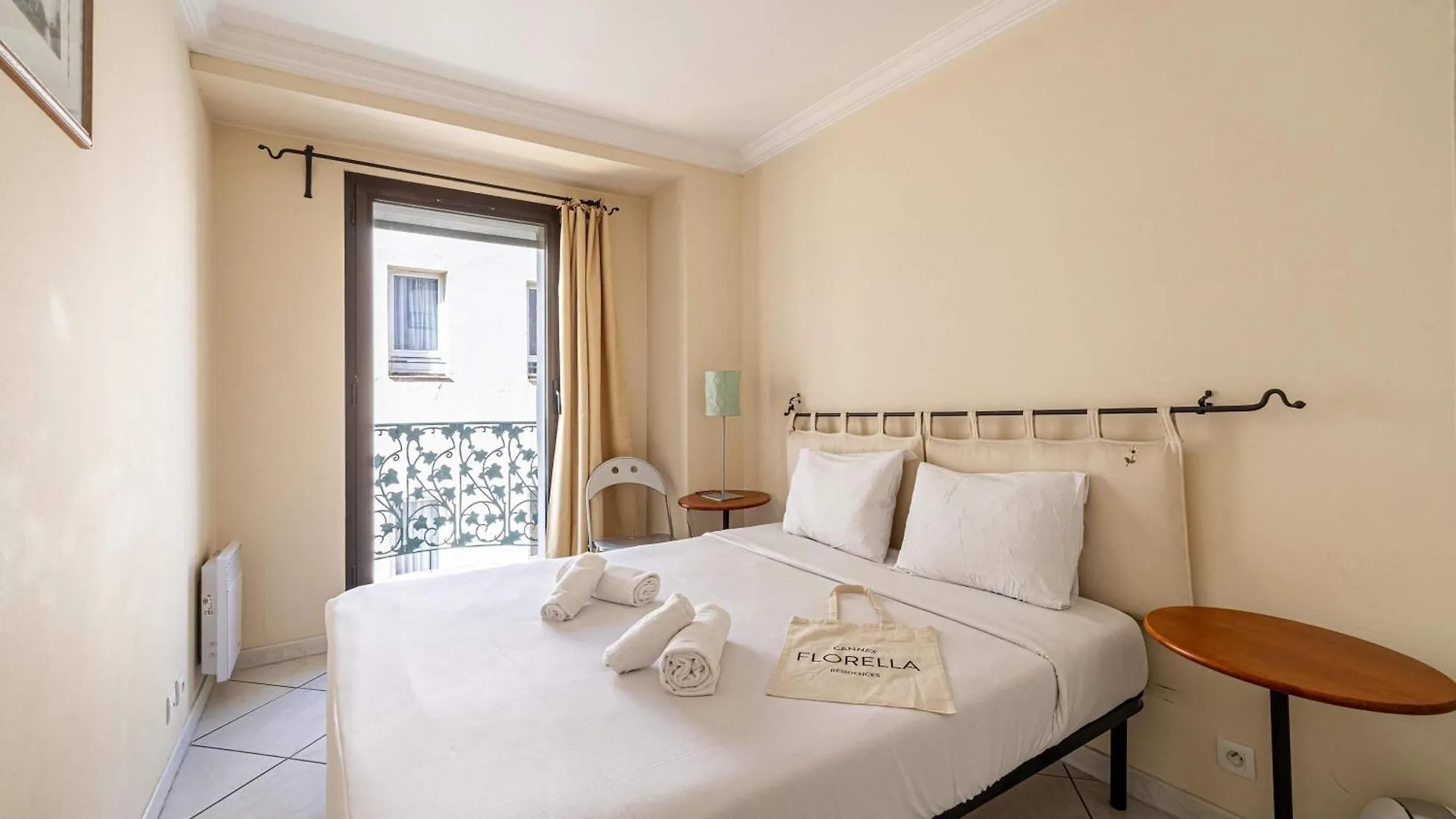Le Casanova Avec Balcon Au Coeur Du Centre-Ville Канны
